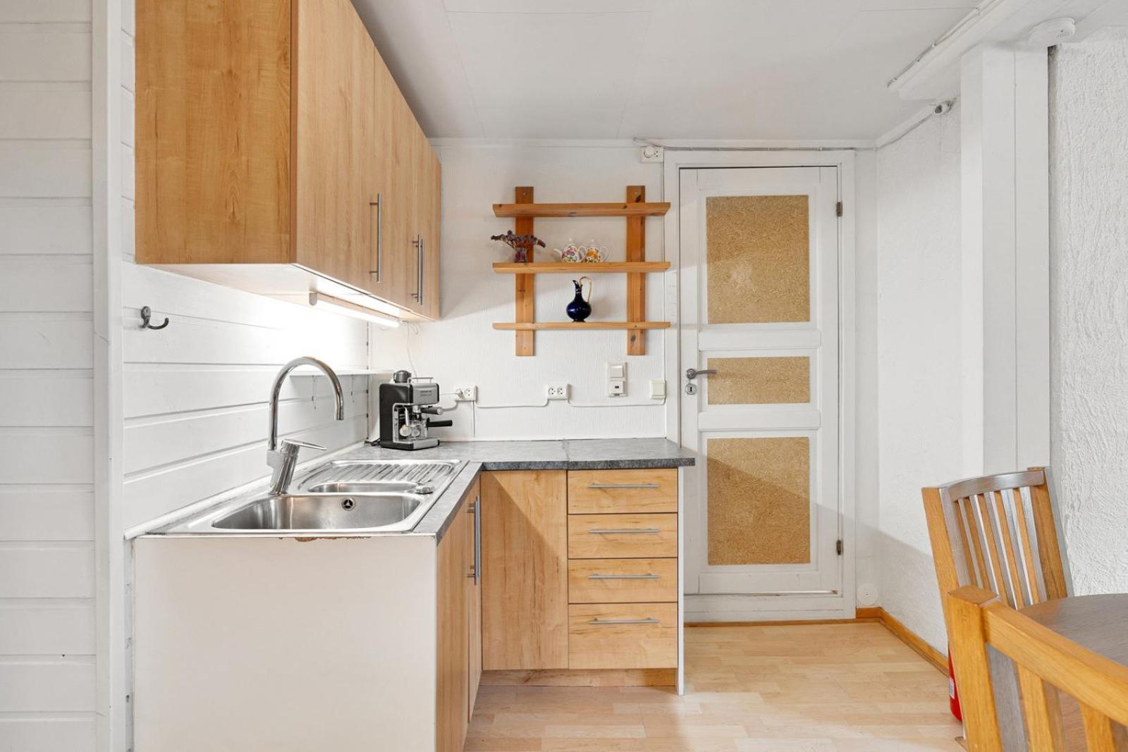 Room In Cozy Apartment 7 Min Walk From The City Center Tromsø Esterno foto