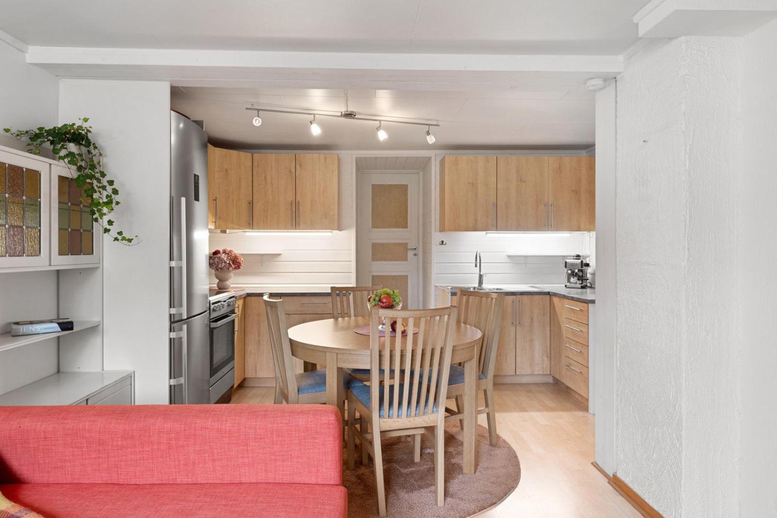 Room In Cozy Apartment 7 Min Walk From The City Center Tromsø Esterno foto